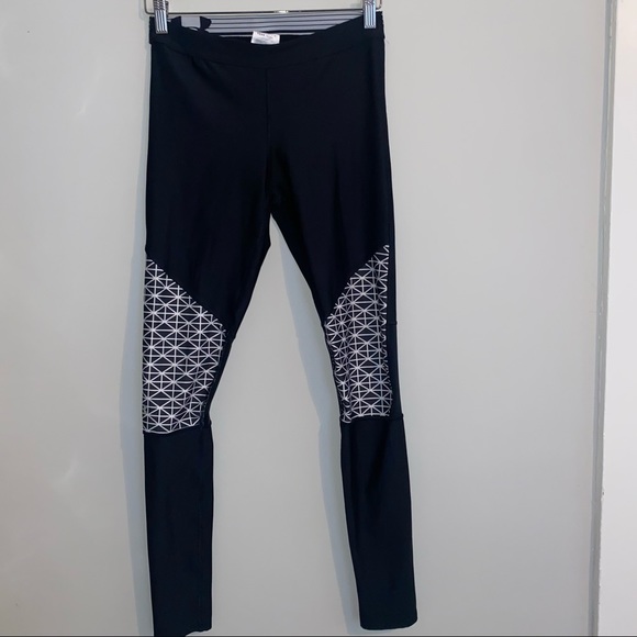 Under Armour Pants - Under Armour HeatGear leggings